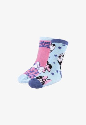 Due paia di calzini alla caviglia: uno rosa con il testo "Minnie Mouse" e un design floreale; uno celeste con personaggi dei cartoni animati e stelle.