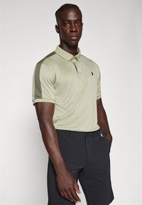 Peak Performance PLAYER - Pólóing - limit green/pine needle