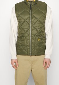 Barbour Beacon Väst - olive