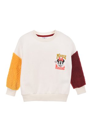 Weißes Sweatshirt mit Rundhalsausschnitt, flauschigem gelbem linkem Ärmel, flauschigem weinrotem rechtem Ärmel und Minnie-Maus-Grafik mit Text auf der Vorderseite.