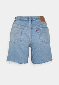 Levi's® 501® MID THIGH - Farkkushortsit - tango crushed short