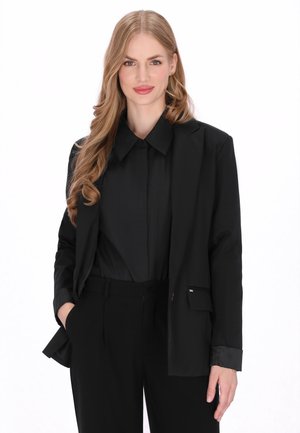 Blazer - black
