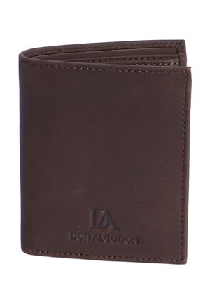 Cartera marrón de cuero con doble pliegue, con costuras a lo largo de los bordes y "DON ALGODON" grabado en relieve en la esquina inferior delantera.