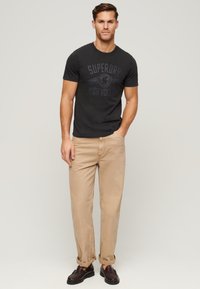 Superdry & Co RETRO ROCKER GRAPHIC  - T-shirts print - washed black