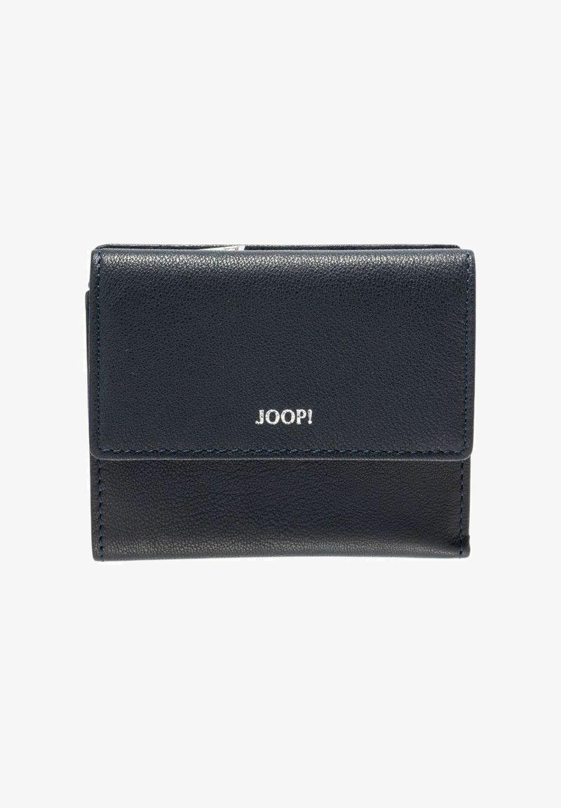 Portefeuille en cuir bleu marine avec une finition texturée, dotée d'un rabat pliant et d'un logo argenté. Bords cousus et design compact.