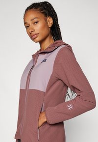 Patagonia CROSSSTRATA HOODY - Jakna za prosti čas - dulse mauve
