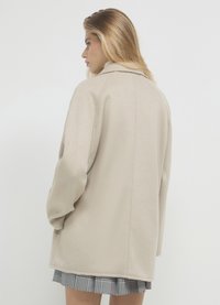 Calliope À DEUX BOUTONS - Cappotto corto - beige