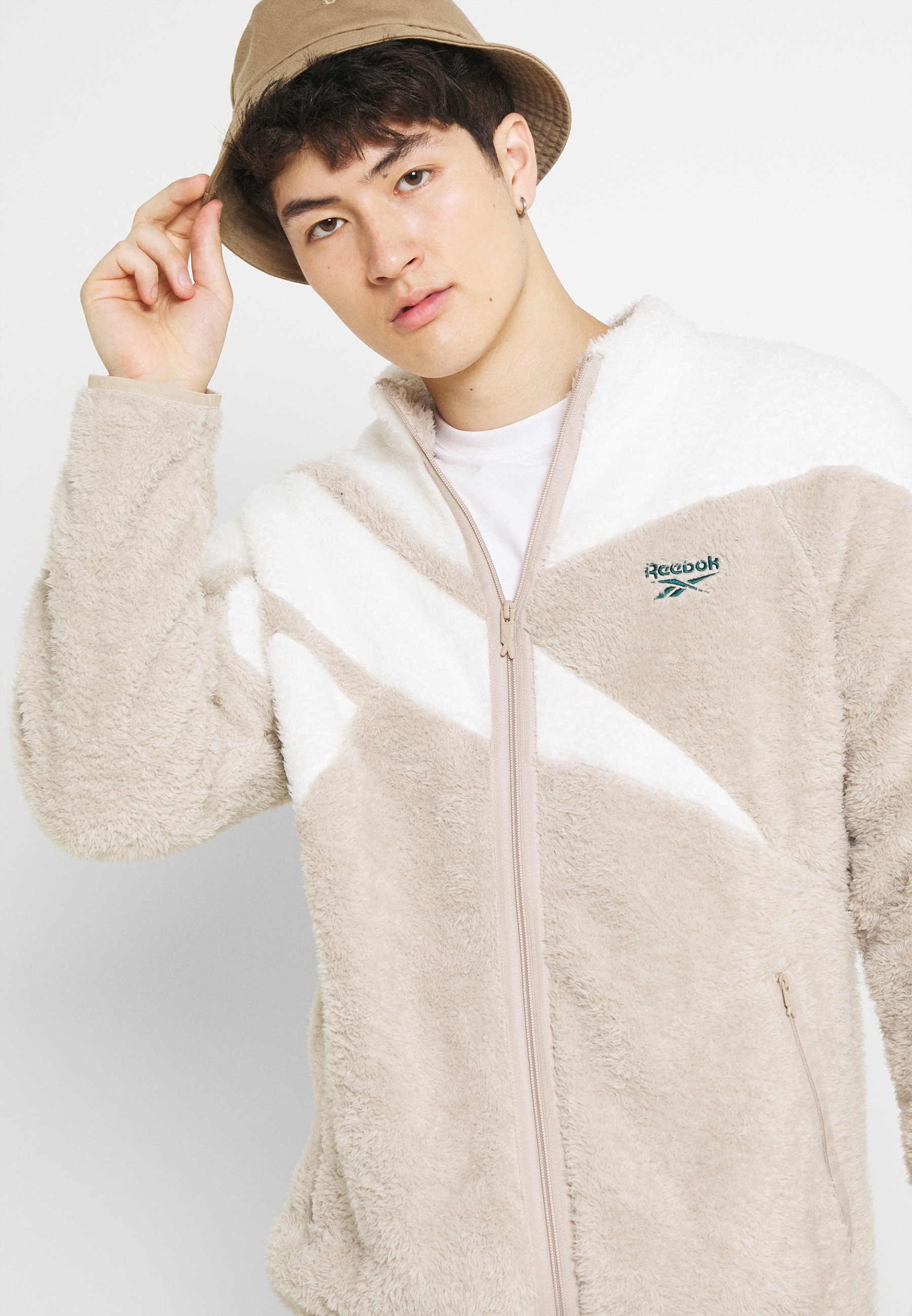 veste reebok retro vector