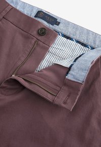 Next SLIM FIT - Pantalones chinos - purple
