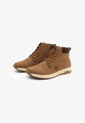 INSIDE COMBINADA CUELLO TACHA - Botines con cordones - marrón