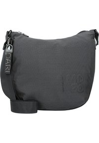 Borsa a tracolla nera in tessuto testurizzato, con chiusura a zip, tracolla regolabile e dettaglio con logo stampato sul davanti. Design compatto e arrotondato.