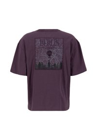 T-shirt oversized violet avec un graphique imprimé d'une carte de Berlin au dos, comprenant des silhouettes et des détails textuels. Tissu en coton.