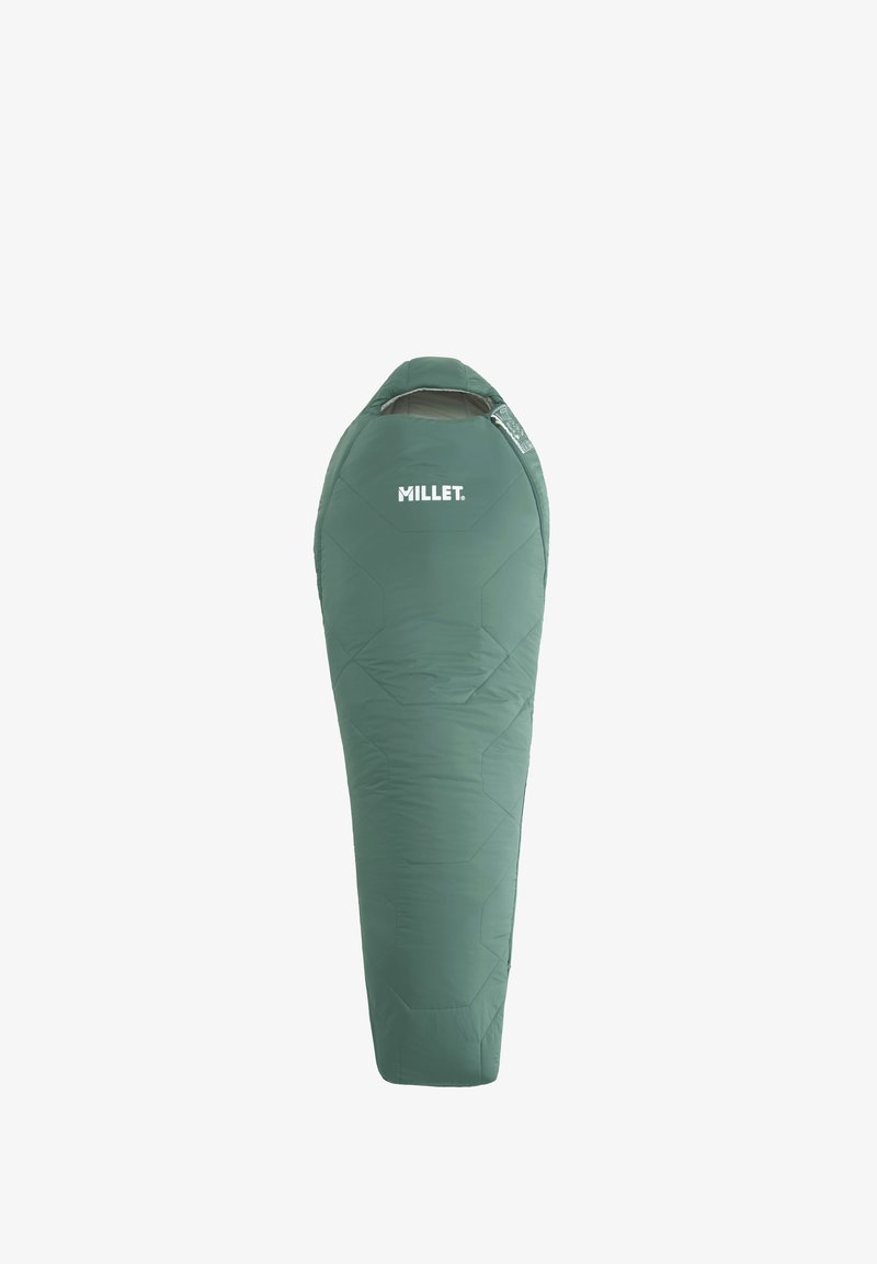Grüner Mumien-Schlafsack mit Kapuze und Reißverschluss, markiert "Millet." Entwickelt für das Campen im Freien und für Wärme.