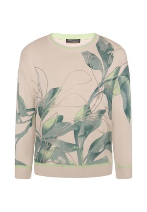 Beżowy sweter z zielonymi wzorami liści, okrągłym dekoltem, rękawami do połowy łokcia oraz jasnorozowym wykończeniem na mankietach i dole.