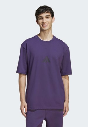 - T-shirt z nadrukiem