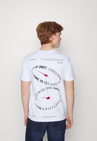 Only & Sons ONSOTTO LIFE TEE - T-shirt estampada - bright white