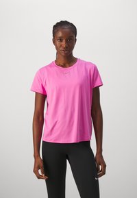 Nike Performance ONE CLASSIC  - T-skjorte til trening - playful pink