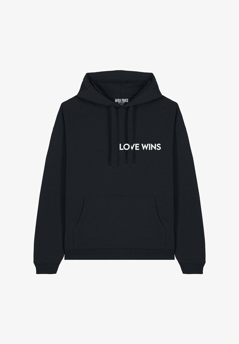 Haut à capuche noir avec une poche avant et des cordons de serrage. "L'AMOUR GAGNE" est brodé en blanc sur la poitrine. Tissu doux, coupe décontractée.
