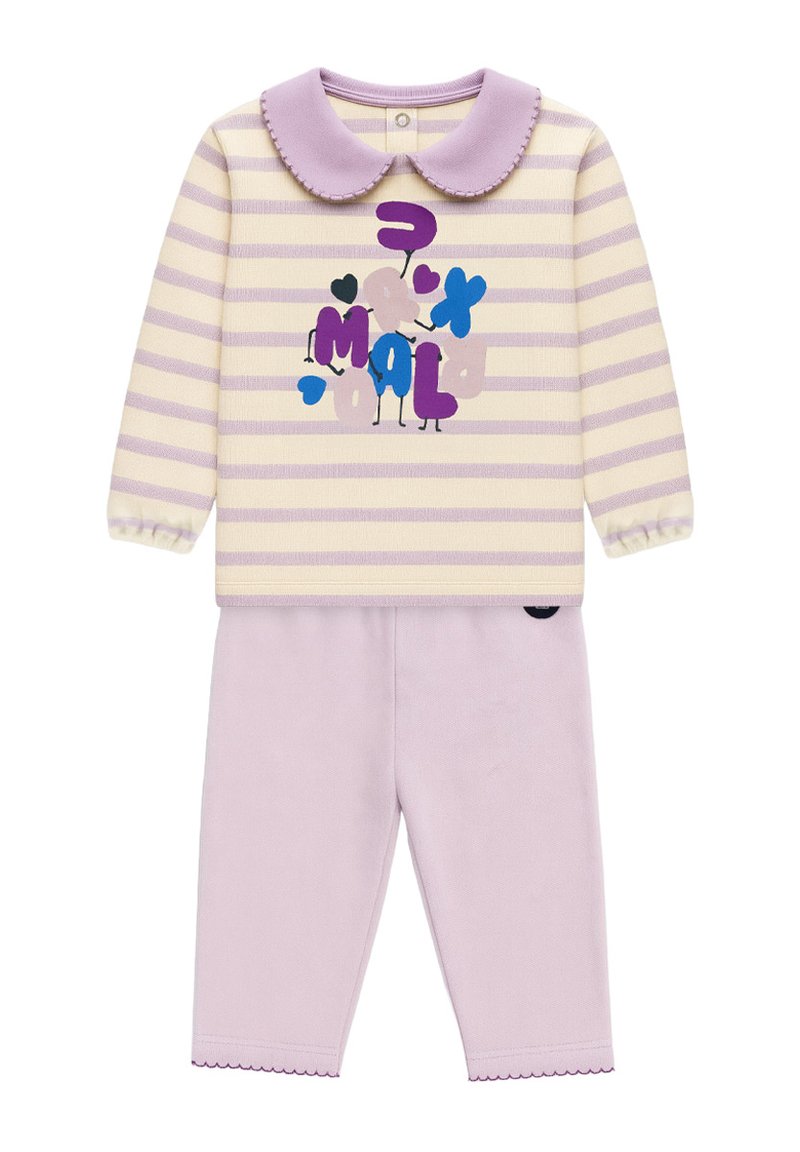 Haut à manches longues rayé violet et crème avec un col festonné et un imprimé graphique coloré, associé à un pantalon élastique violet uni.