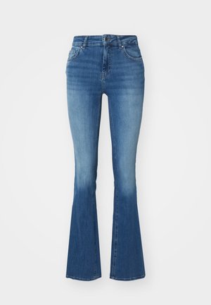 Jean flare taille haute en denim bleu clair, avec une texture lisse, une fermeture éclair avec un bouton et deux poches avant.