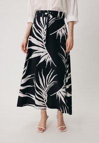 comma Maxi skirt - schwarz