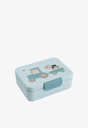 Niebieski prostokątny lunchbox z zatrzaskiem, z rysunkową świnką prowadzącą traktor ciągnący przyczepę z krową.
