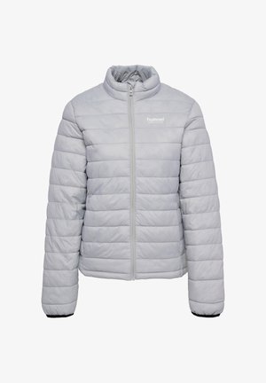 Veste matelassée gris clair avec matelassage horizontal, fermeture éclair complète à l'avant, col montant et logo « hummel SPORTWEAR » sur la poitrine gauche.