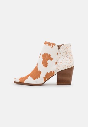 ALDO Boots à talons - nude