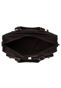 Braune Ledertasche mit einem Reißverschluss, ausgestattet mit zwei stabilen Griffen. Das Innenfutter besteht aus einem dunklen Stoff, ohne sichtbare Taschen oder Trennwände.