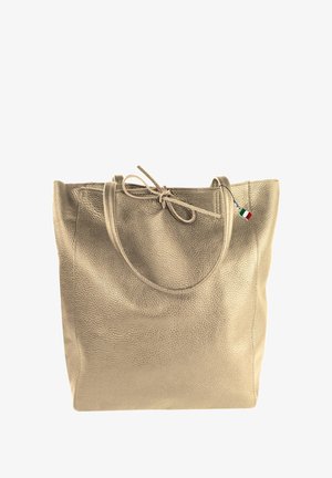 Sac tote en cuir doré avec une surface texturée, deux poignées arrondies et une fermeture à cordon. Dispose d'un petit détail du drapeau italien.