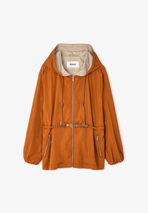 Rdzawo-pomarańczowa kurtka z kapturem, z beżową podszewką, zapinana na przedni zamek, z regulowanym paskiem w talii, sznurkami ściągającymi i kieszeniami bocznymi na zamki.