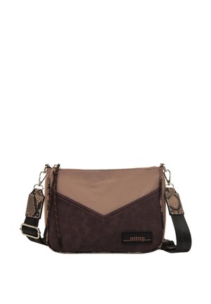 Borsa a tracolla in viola e taupe, con base in ecopelle, design a zigzag, tracolla a catena e dettagli testurizzati.
