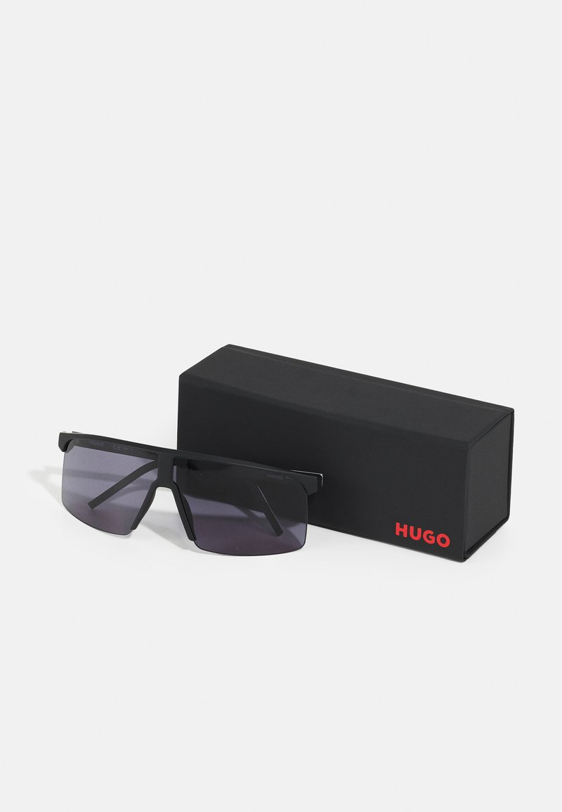 Herren Taschen & Koffer | HUGO Sonnenbrille matt black/white/schwarz - HU21932 Herren Taschen & Koffer | HUGO Sonnenbrille matt black/white/schwarz - HU21932