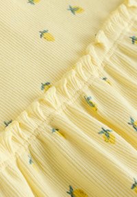 Next REGULAR FIT-2 PIECE SHORT SLEEVE FRILL SET - Leggings - yellow lemon