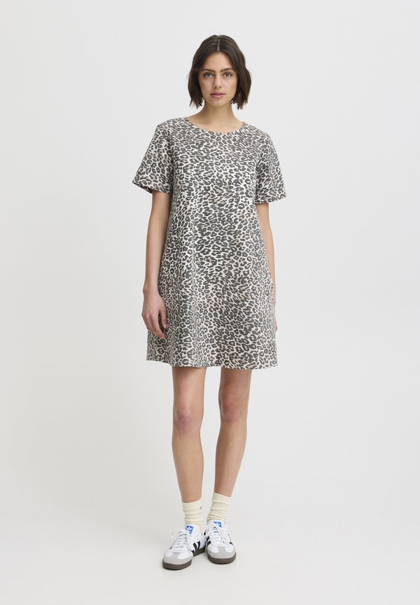 IHJILLA - Day dress - cornstalk leo print2