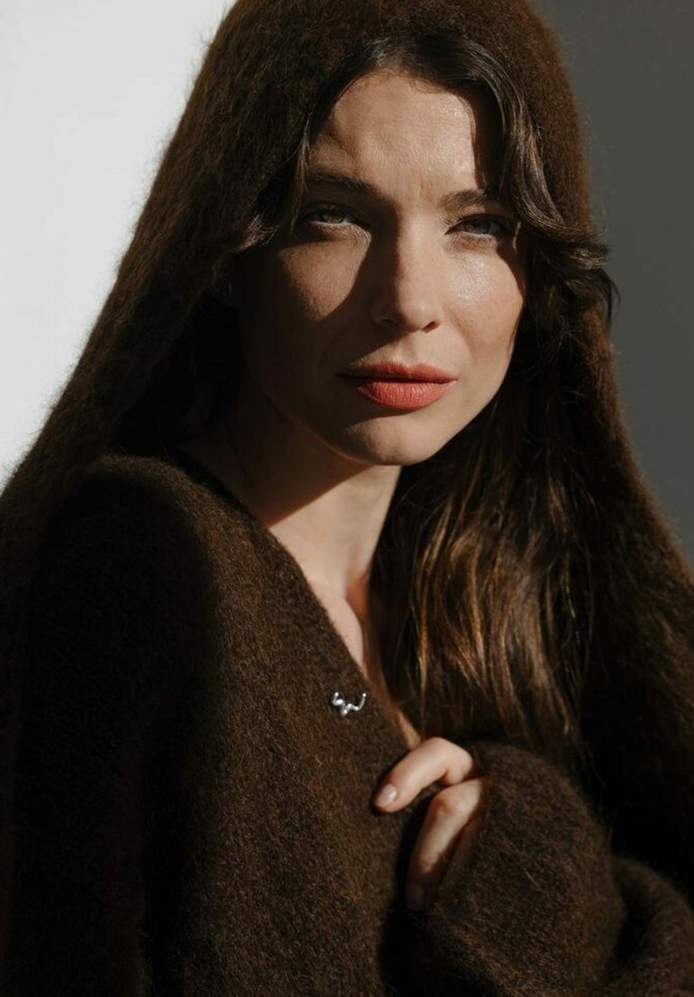 VUCH VEREA - Brož - silver coloured