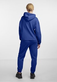 Pieces Kapuzenpullover - royal blue