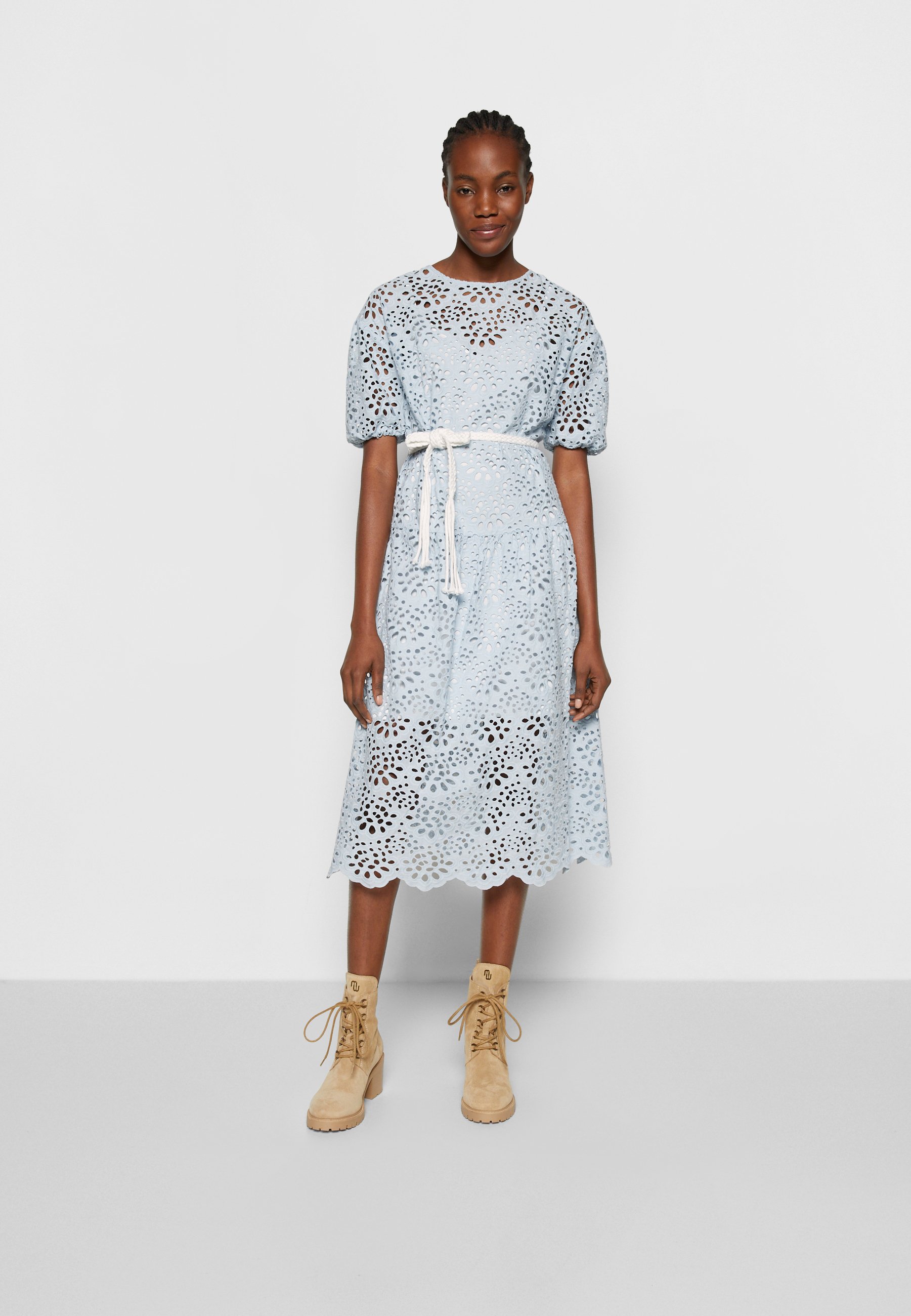 maje RIO - Day dress - bleu ciel/light 