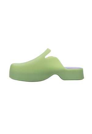 ZOE - Chaussons - green