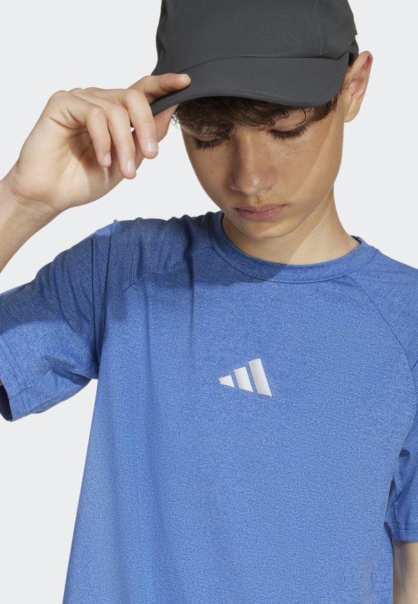 ALL FAVORITE  - Sports T-shirt2