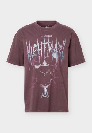 Nike Performance, TEE NIGHTMARE - Μπλουζάκι με στάμπα - burgundy crush