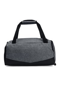 Bolsa de deporte de tela gris con base negra, con asas dobles y cierre de cremallera; textura suave con un diseño minimalista y colores contrastantes.