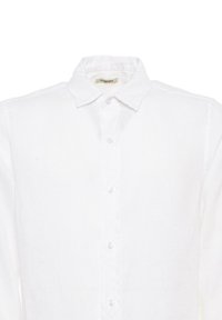 Witte linnen shirt met een klassieke kraag, sluiting met knopen aan de voorkant en lange mouwen. Dikke, gladde textuur zonder zichtbare patronen of accenten.