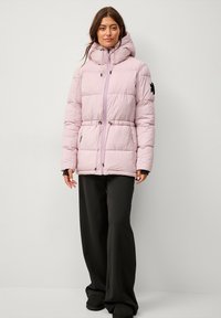 Áhkká Vinterfrakke - rosa