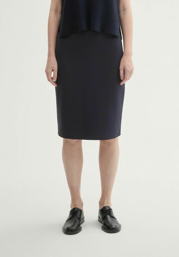 KNIELANGER MIT OTTOMAN STRUKTUR - A-Linien-Rock