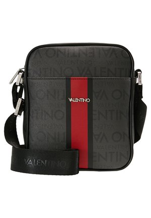 Valentino Bags JORAH - Soma ar siksnu pāri ķermenim - black