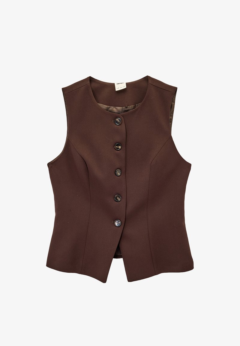 Chaleco marrón sin mangas con diseño ajustado, seis botones delanteros y textura suave; el forro interior es de un color contrastante.