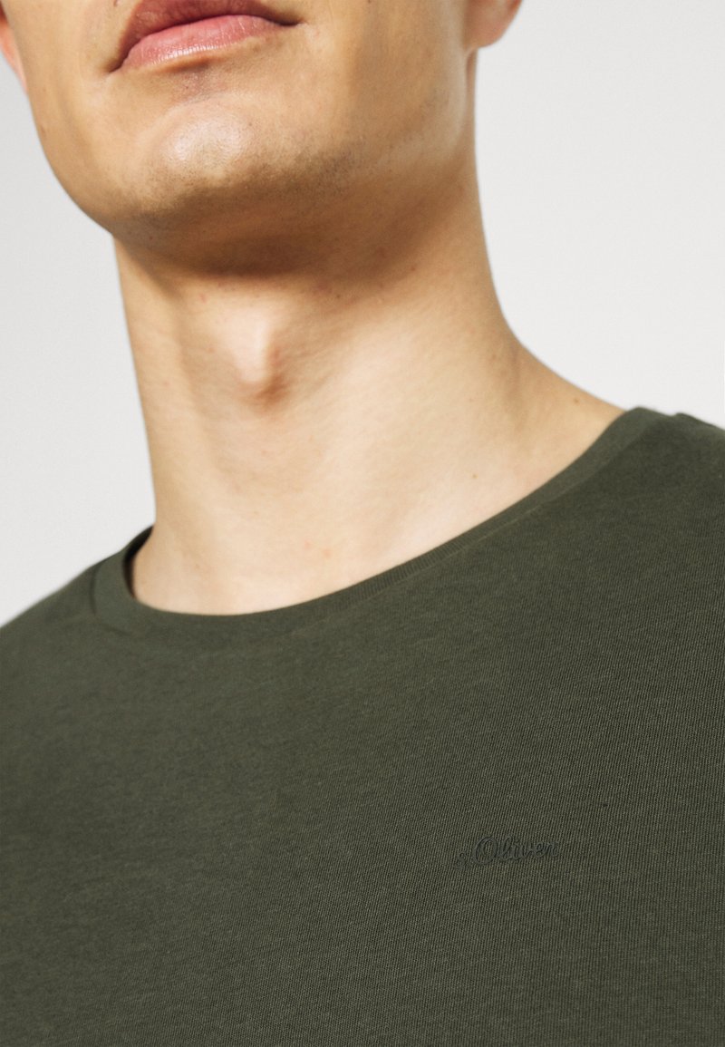 Herren T-Shirts basic | s.Oliver T-Shirt basic khaki/oliv/khaki - RO51048 Herren T-Shirts basic | s.Oliver T-Shirt basic khaki/oliv/khaki - RO51048
