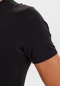 JBS V-NECK 2 PACK - Tílko - black