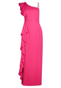 Asymetryczna sukienka na jedno ramię w jasnoróżowym materiale, z falbaną wzdłuż boku, dopasowaną talią i fasonem sięgającym do ziemi.